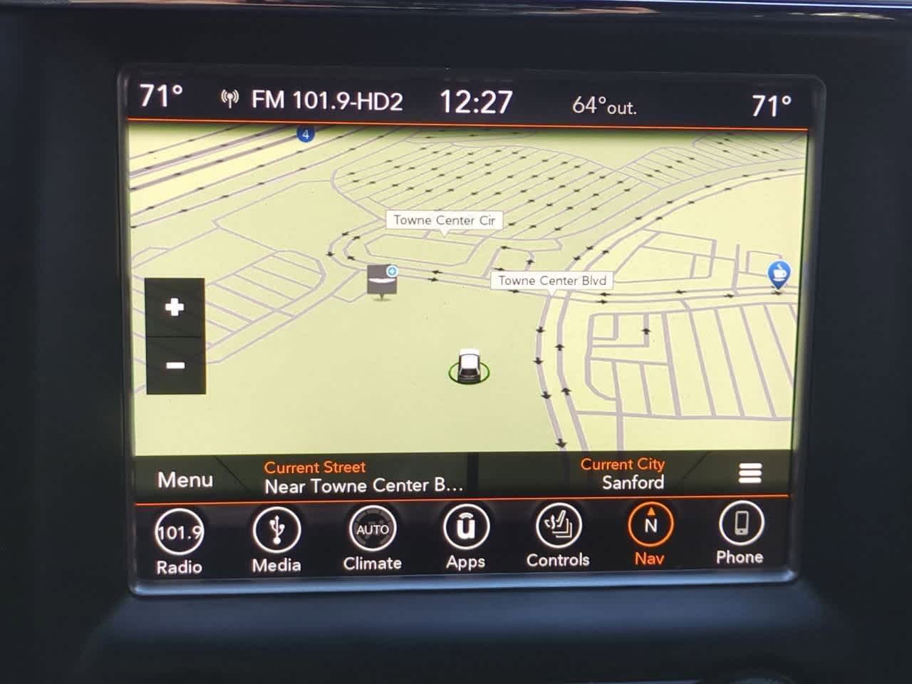 Thumbnail: 2018 Jeep Grand Cherokee - 28