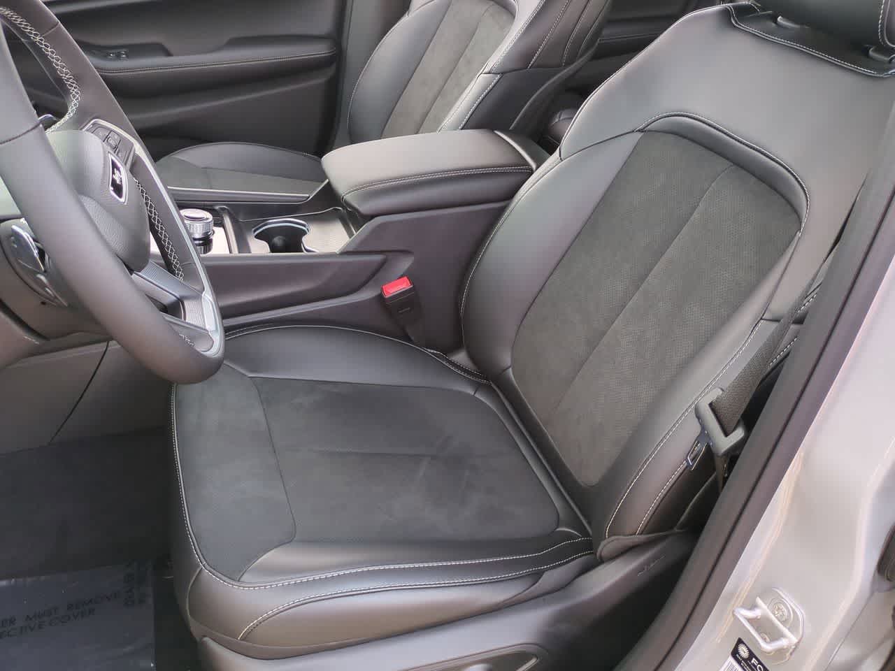 Thumbnail: 2025 Jeep Grand Cherokee - 17