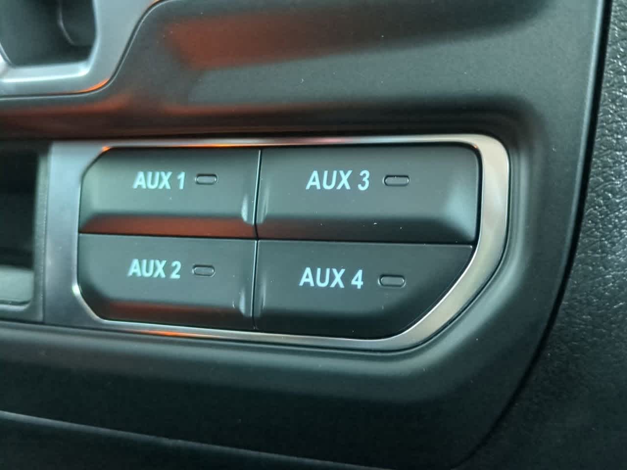 Thumbnail: 2025 Jeep Wrangler - 17