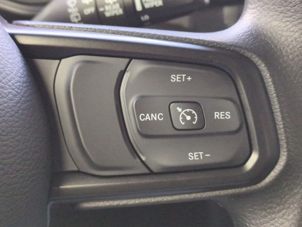 Thumbnail: 2025 Jeep Wrangler - 25