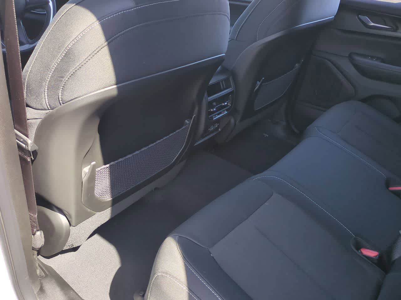 Thumbnail: 2026 Jeep Grand Cherokee - 17