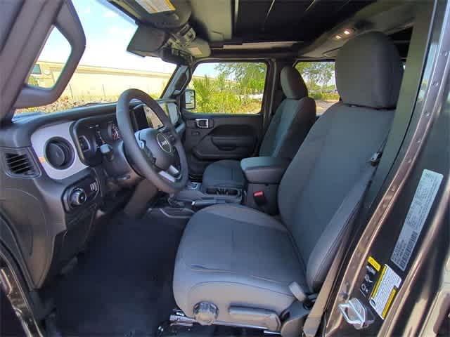 Thumbnail: 2025 Jeep Wrangler - 17