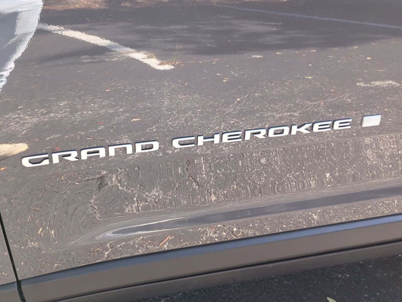 Thumbnail: 2024 Jeep Grand Cherokee - 13