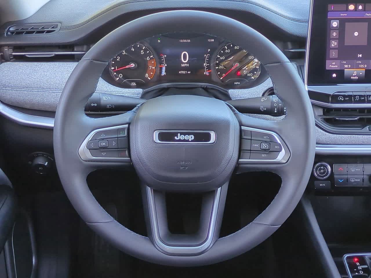 Thumbnail: 2022 Jeep Compass - 23