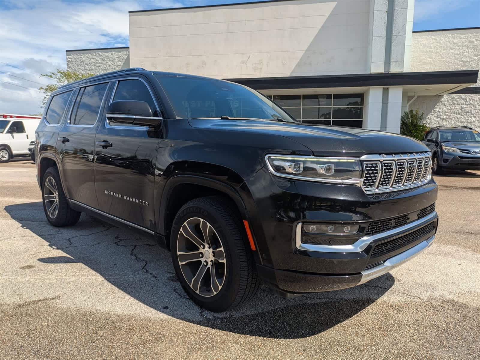 Thumbnail: 2022 Jeep Grand Wagoneer - 3