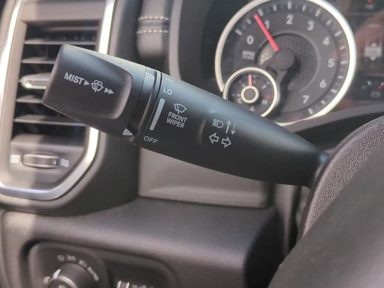 Thumbnail: 2026 RAM 1500 - 28