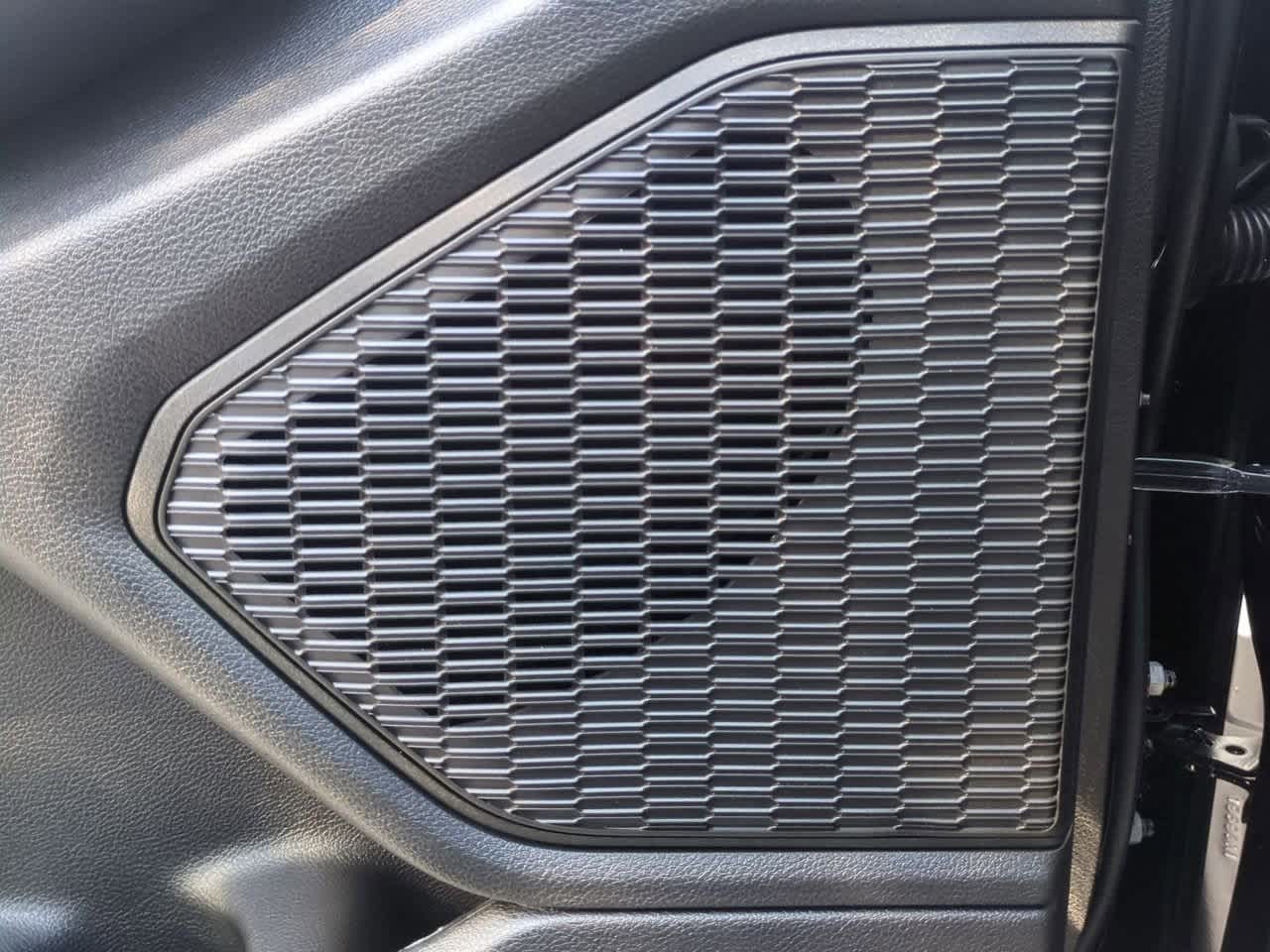 Thumbnail: 2025 Jeep Grand Cherokee L - 32