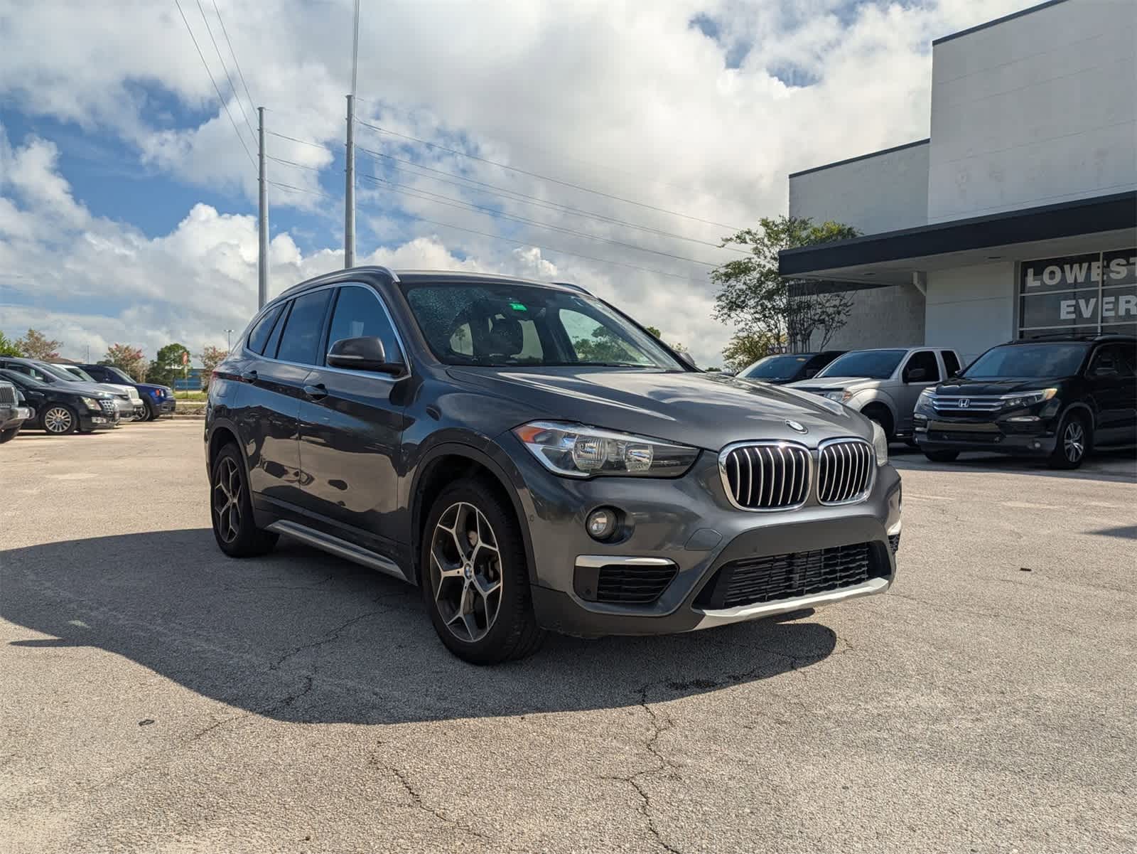 Thumbnail: 2018 BMW X1 - 3