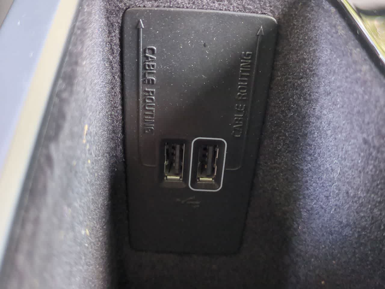 Thumbnail: 2022 Volvo XC90 - 33