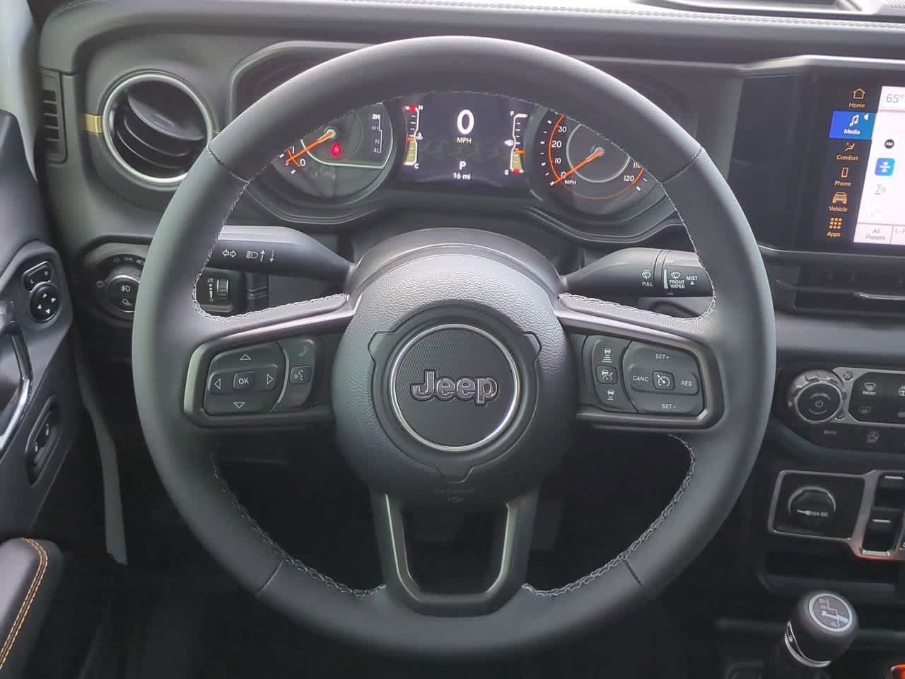 Thumbnail: 2025 Jeep Gladiator - 23