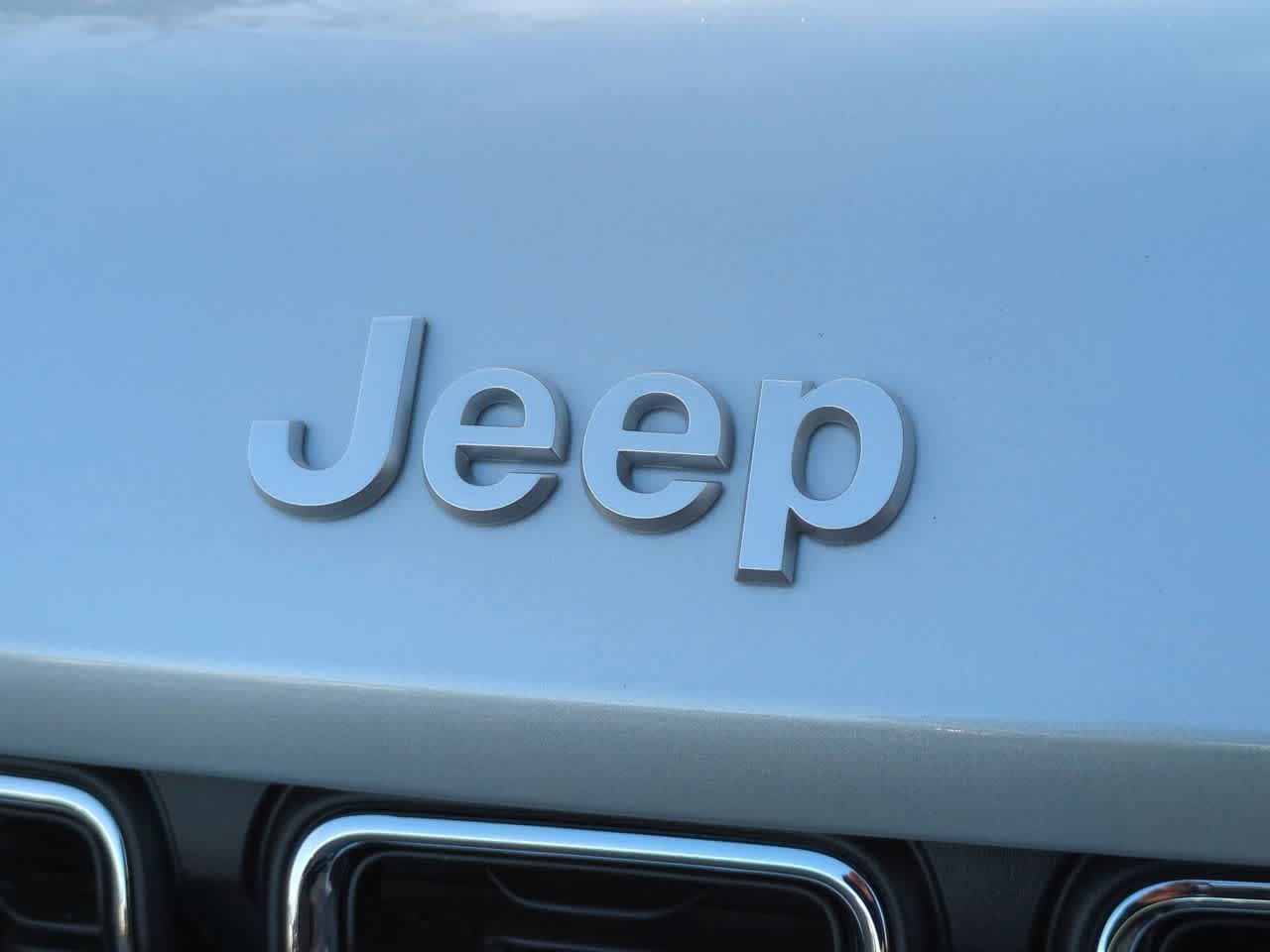 Thumbnail: 2025 Jeep Grand Cherokee L - 12