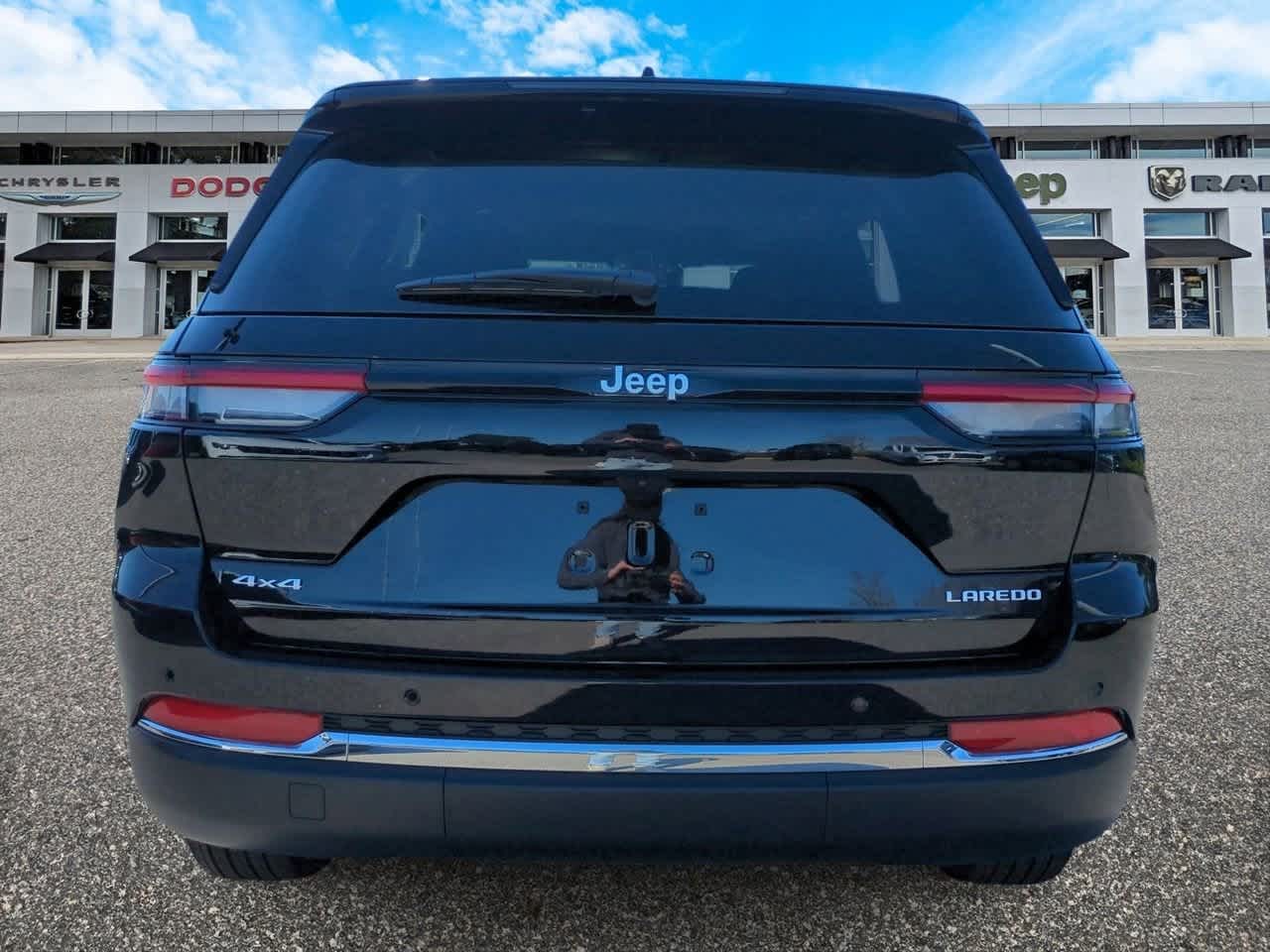 Thumbnail: 2025 Jeep Grand Cherokee - 7