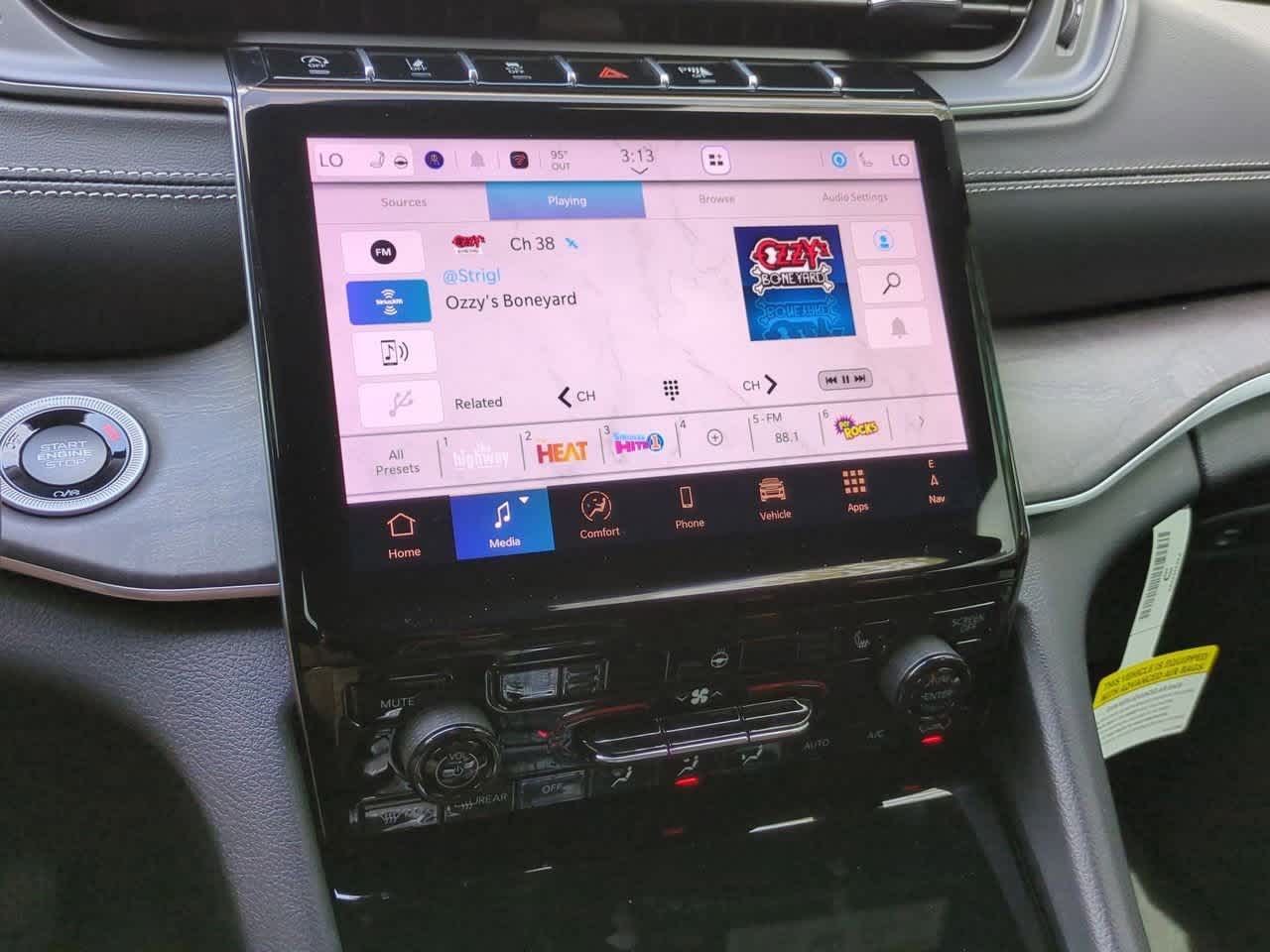 Thumbnail: 2025 Jeep Grand Cherokee - 30