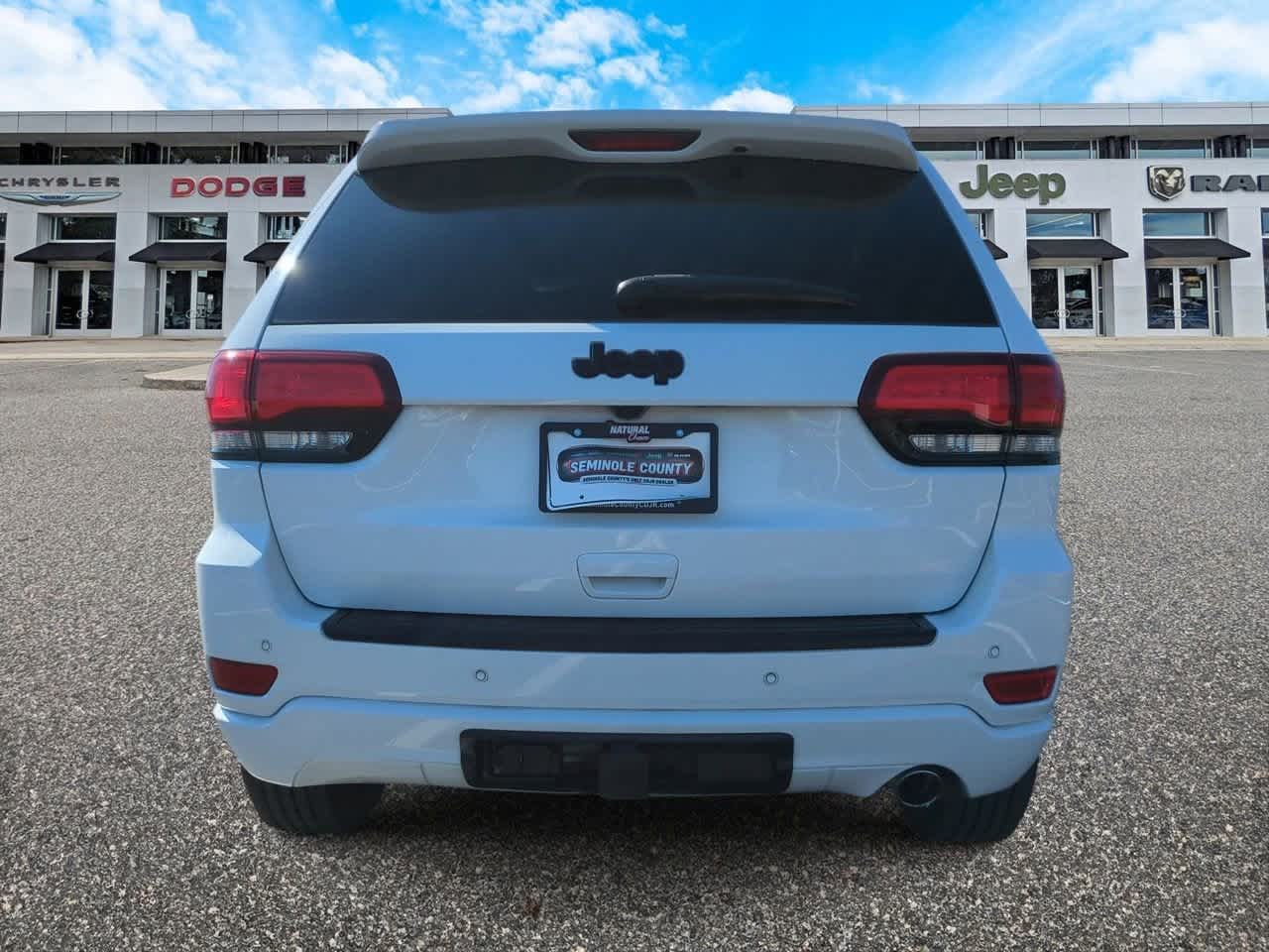 Thumbnail: 2020 Jeep Grand Cherokee - 7