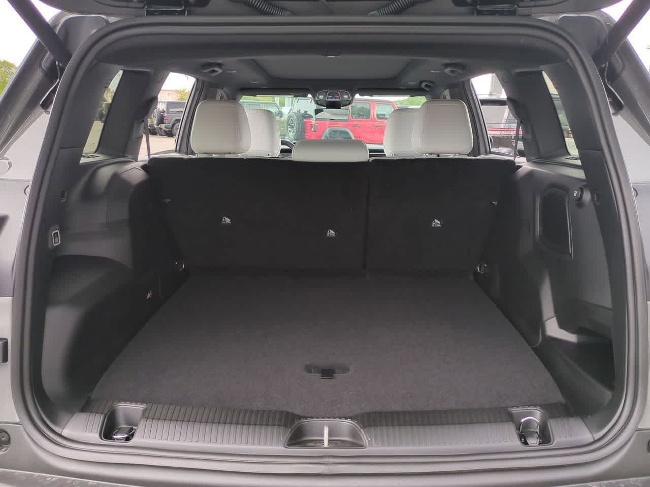 Thumbnail: 2026 Jeep Cherokee - 36