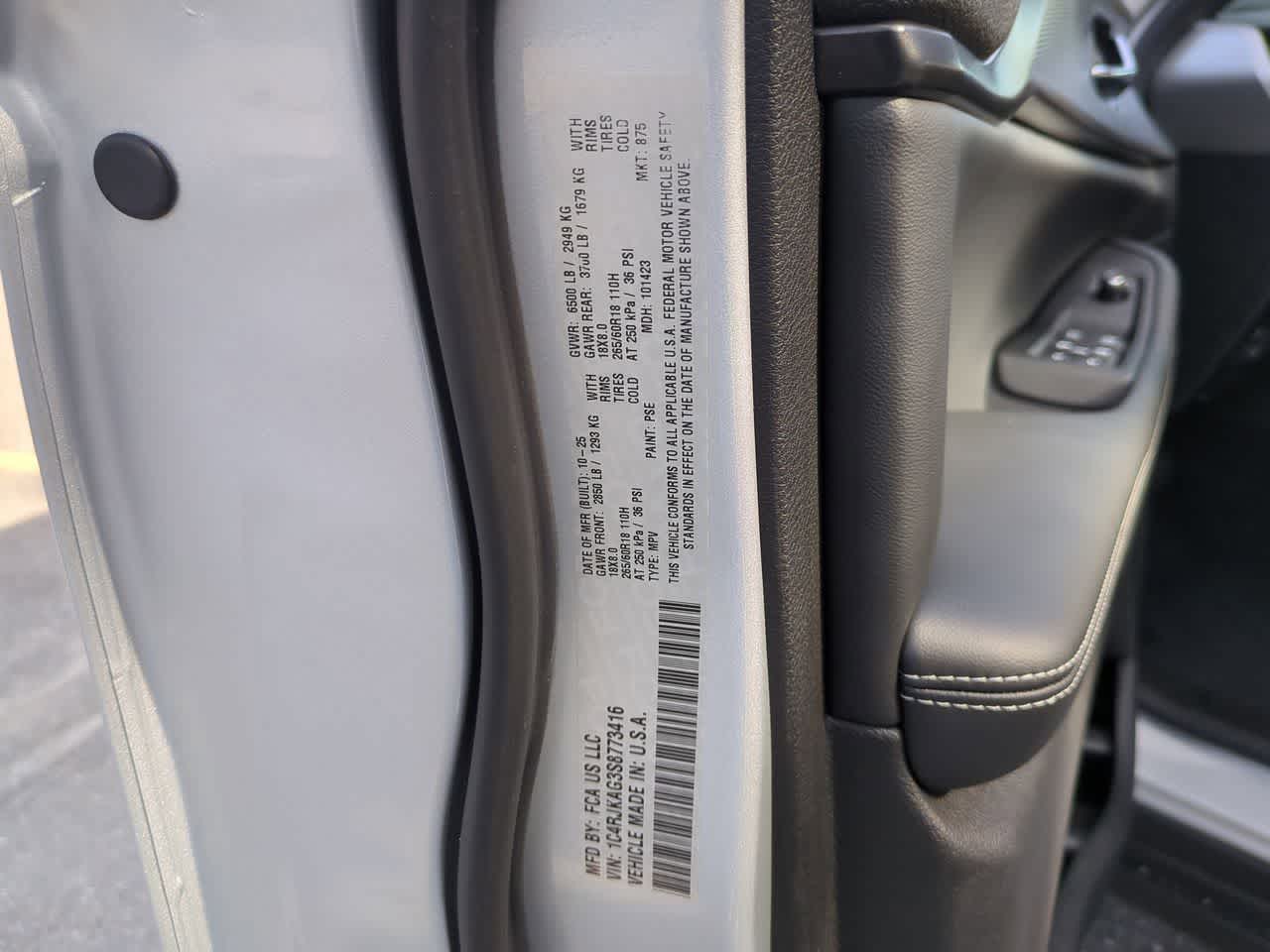 Thumbnail: 2025 Jeep Grand Cherokee L - 37