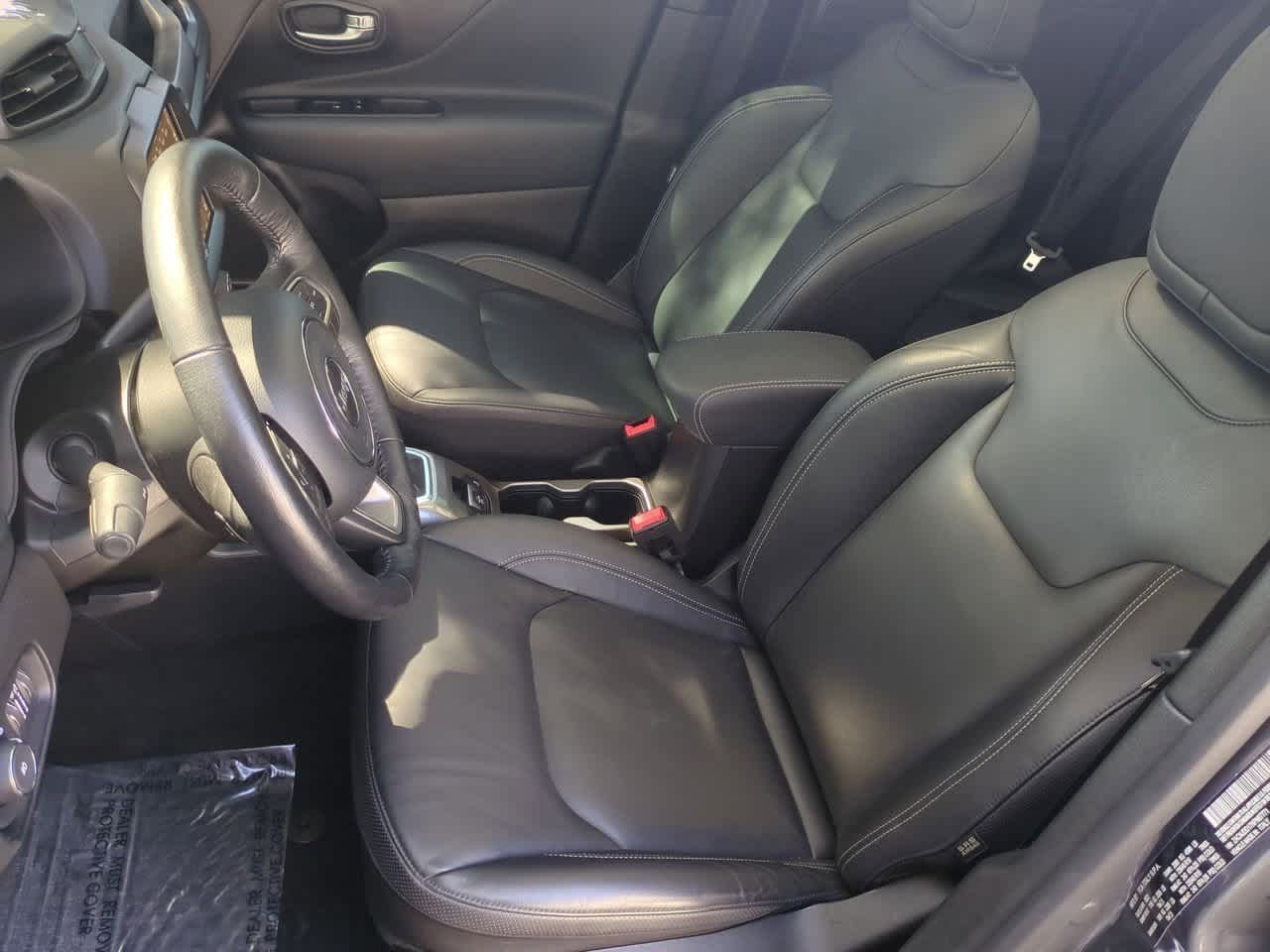 Thumbnail: 2022 Jeep Renegade - 17