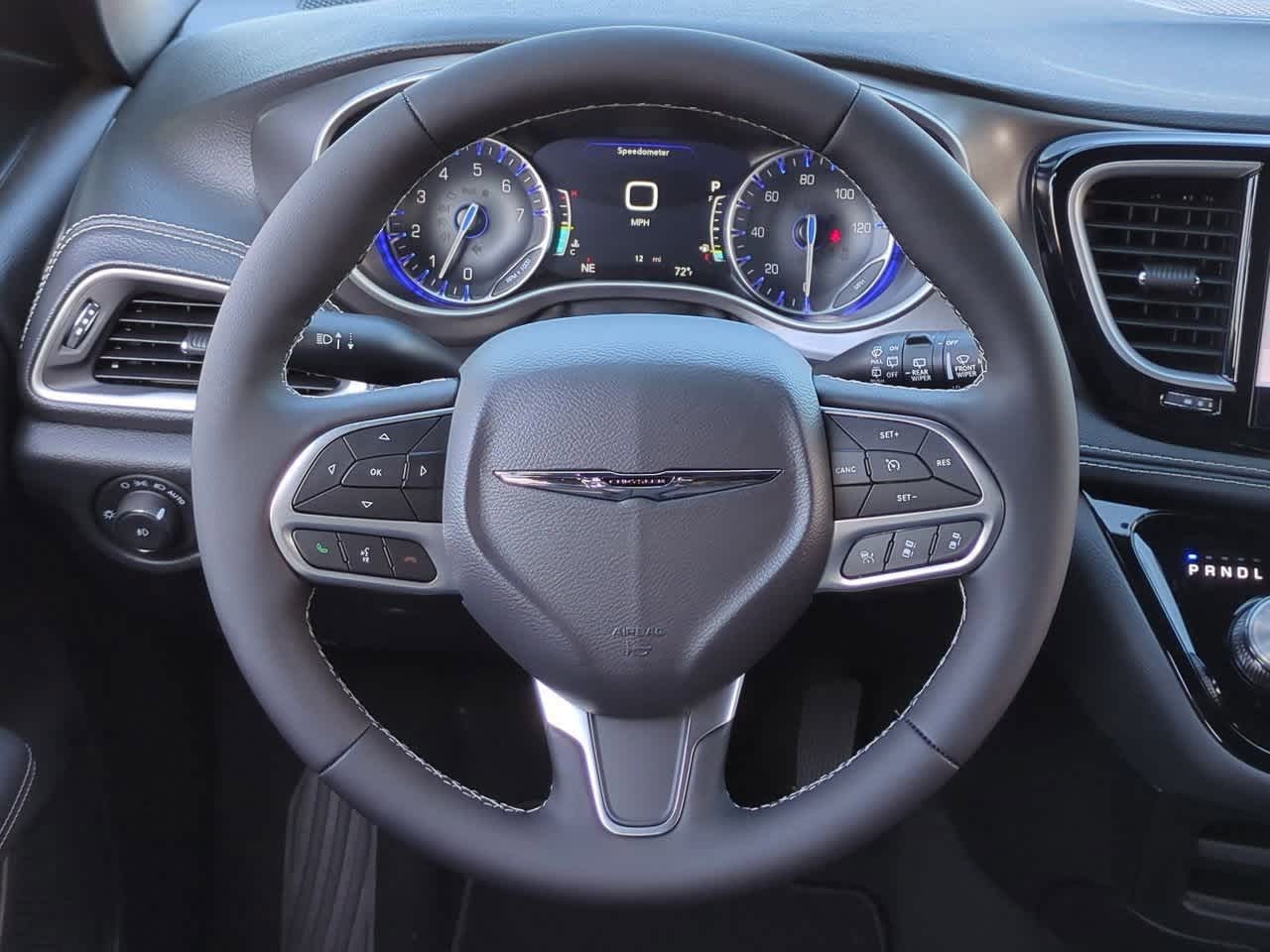 Thumbnail: 2026 Chrysler Pacifica - 24