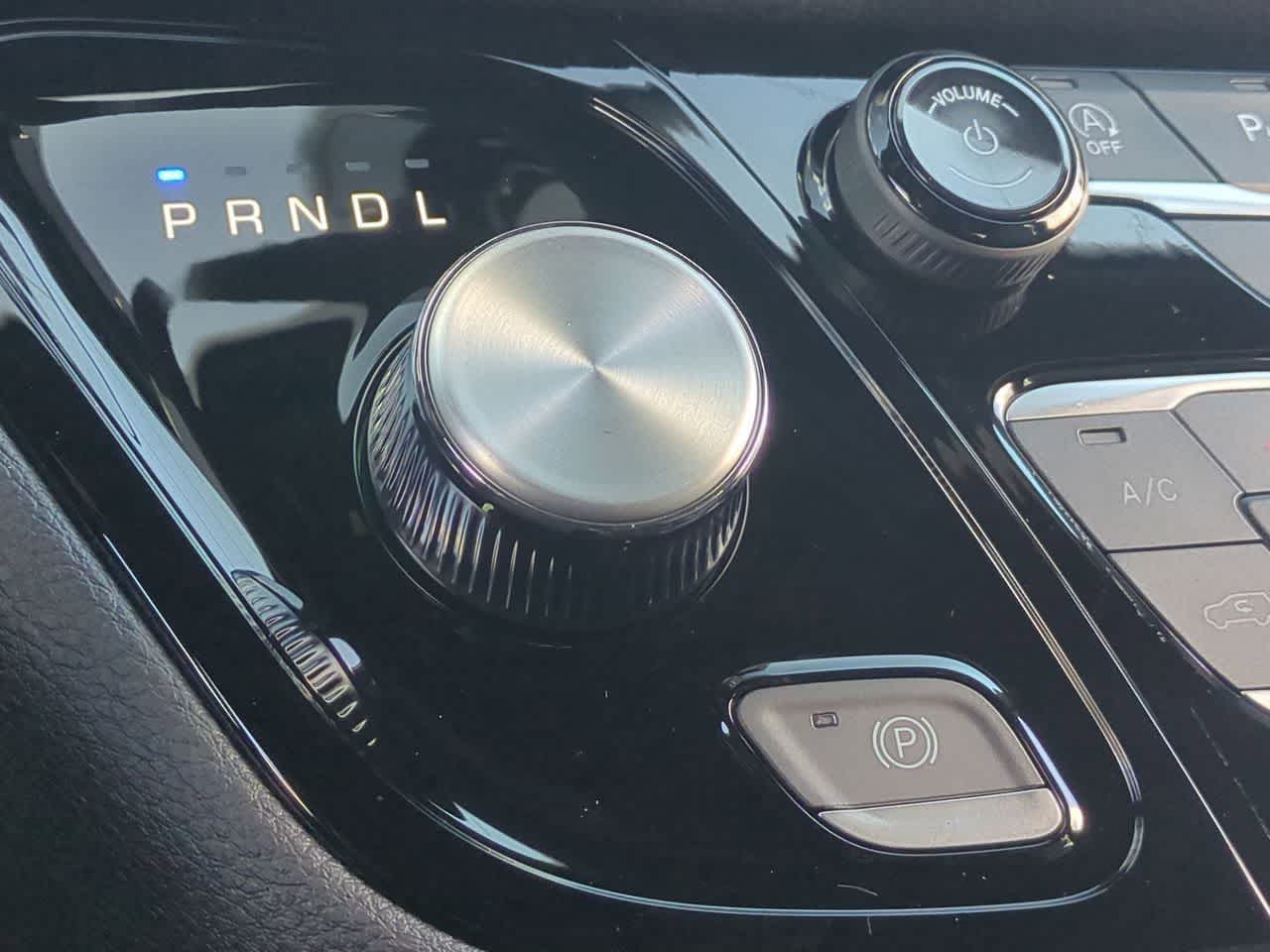 Thumbnail: 2026 Chrysler Pacifica - 33