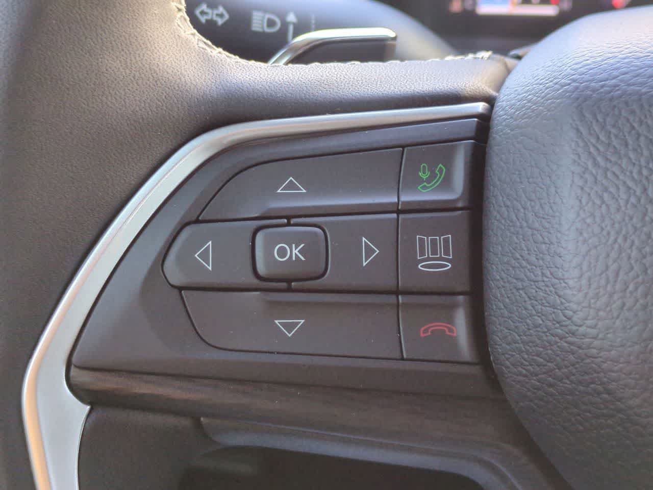 Thumbnail: 2025 Jeep Grand Cherokee - 25