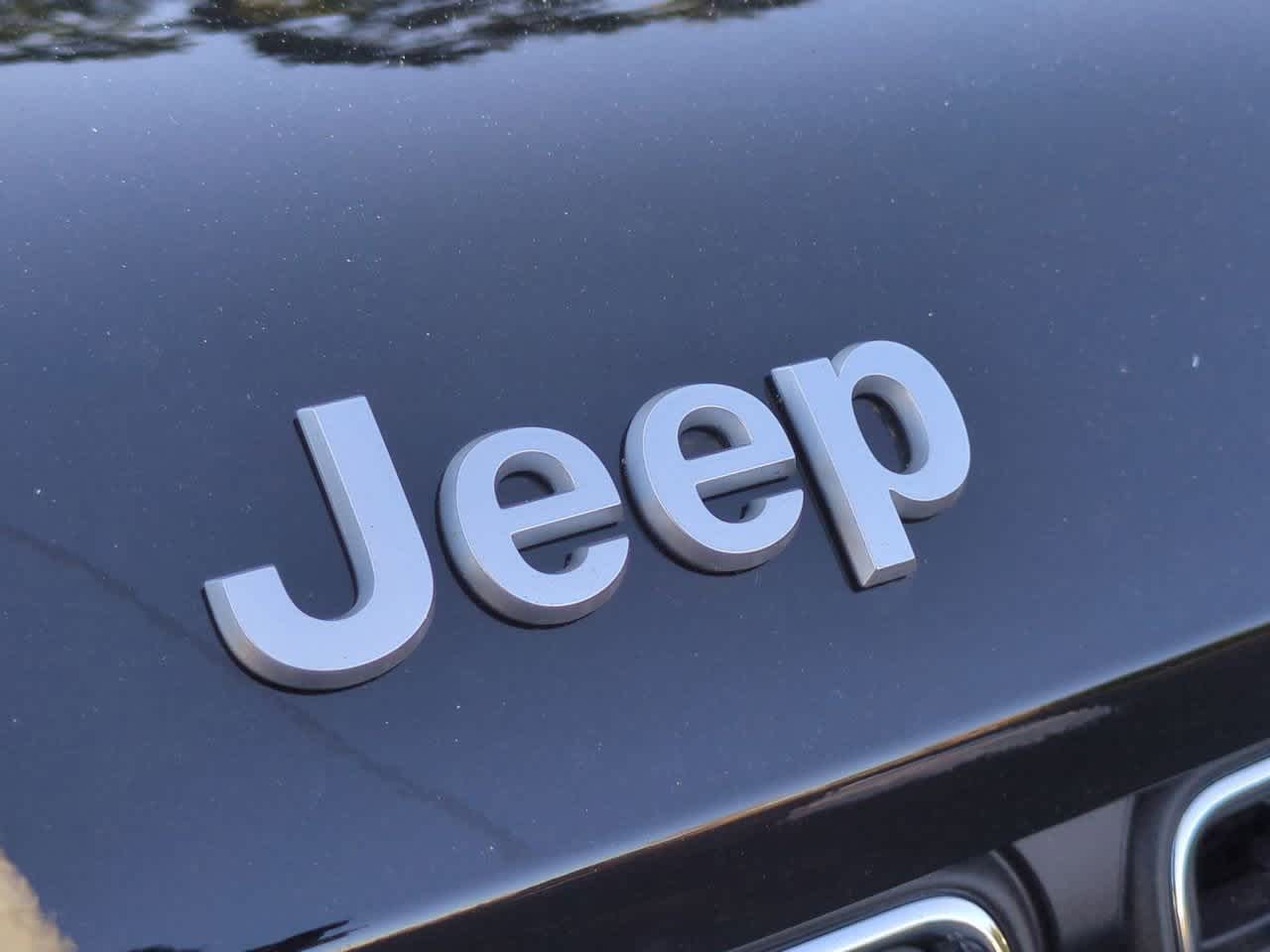 Thumbnail: 2025 Jeep Grand Cherokee - 12