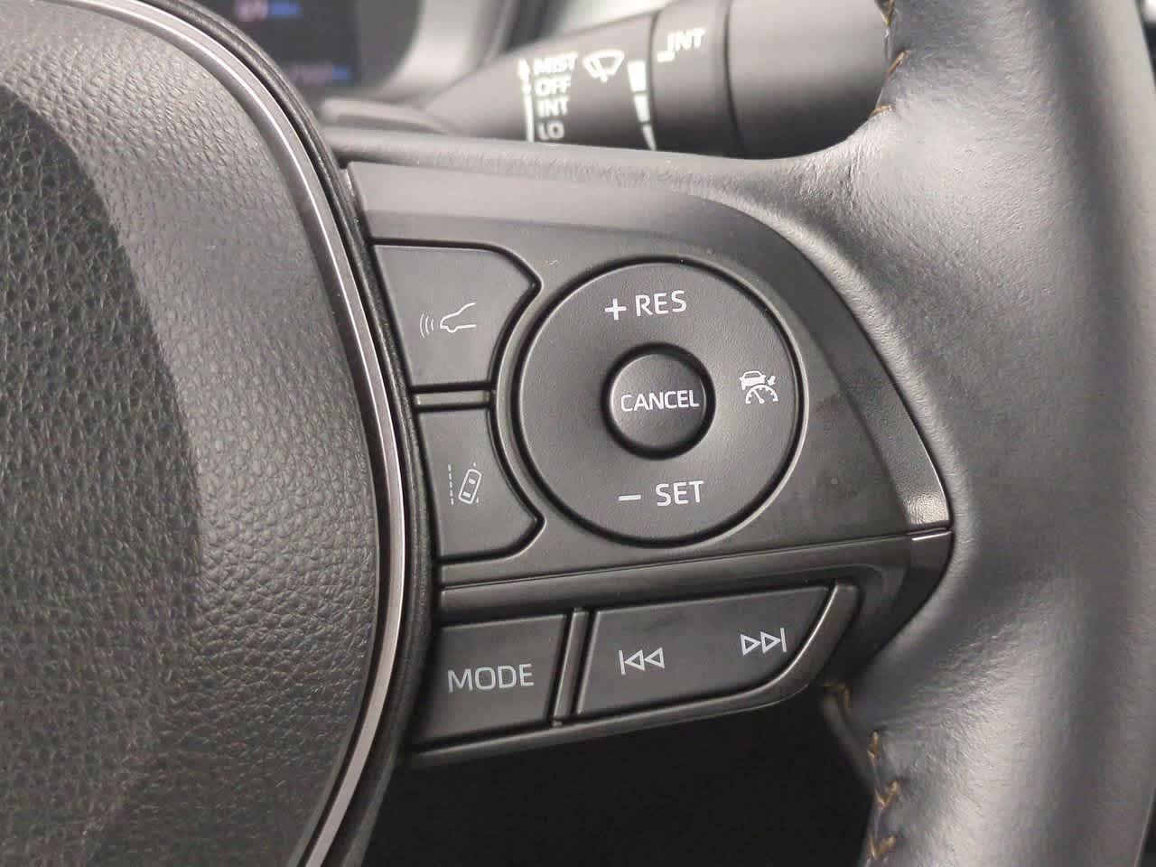 Thumbnail: 2022 Toyota Corolla - 25