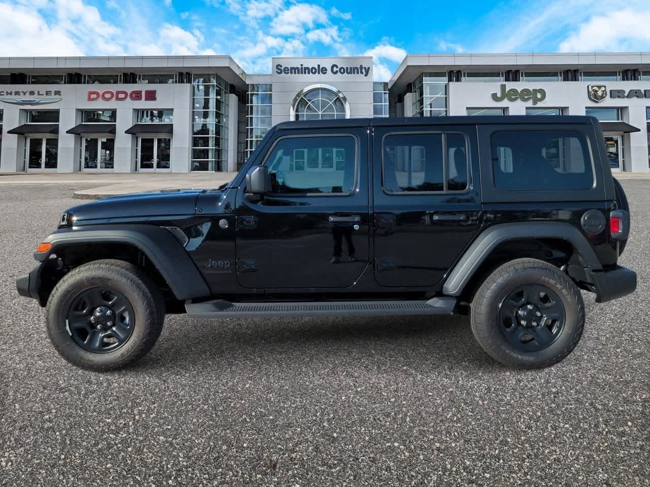 Thumbnail: 2026 Jeep Wrangler - 5