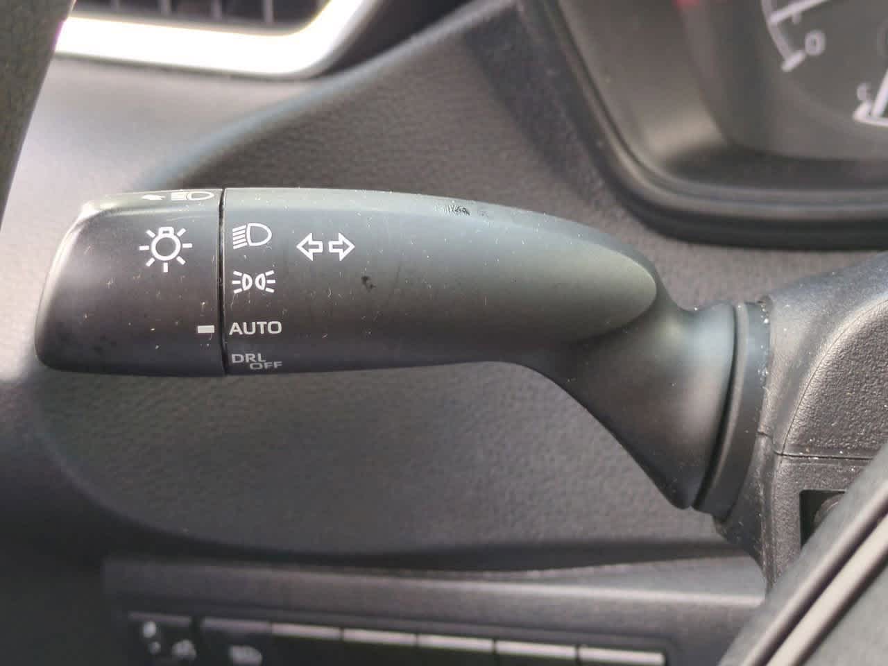 Thumbnail: 2021 Toyota Corolla - 27