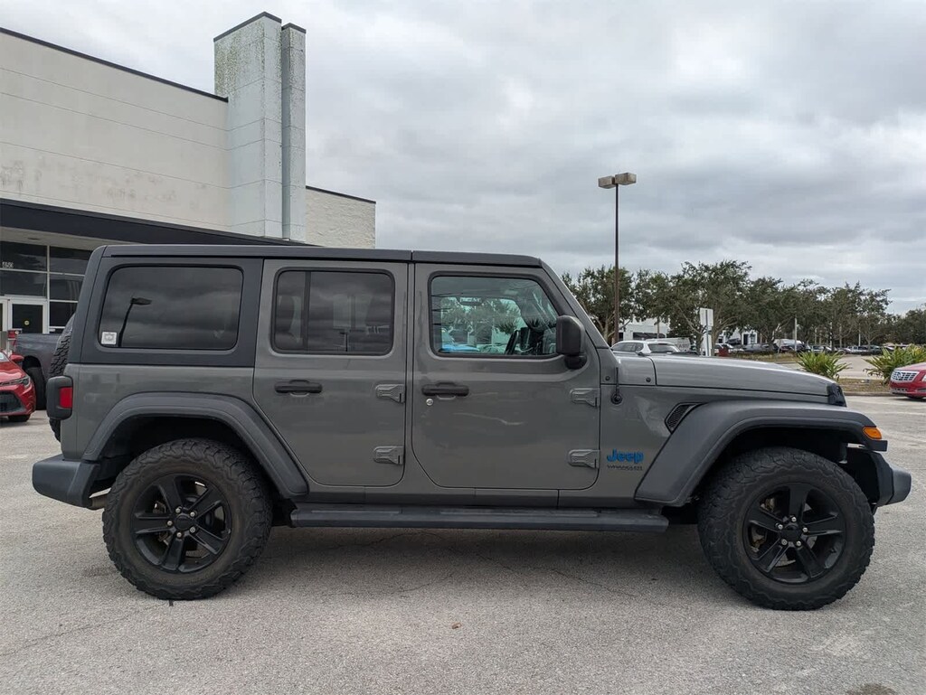 Used 2019 Jeep Wrangler Unlimited Sport Altitude SUV
