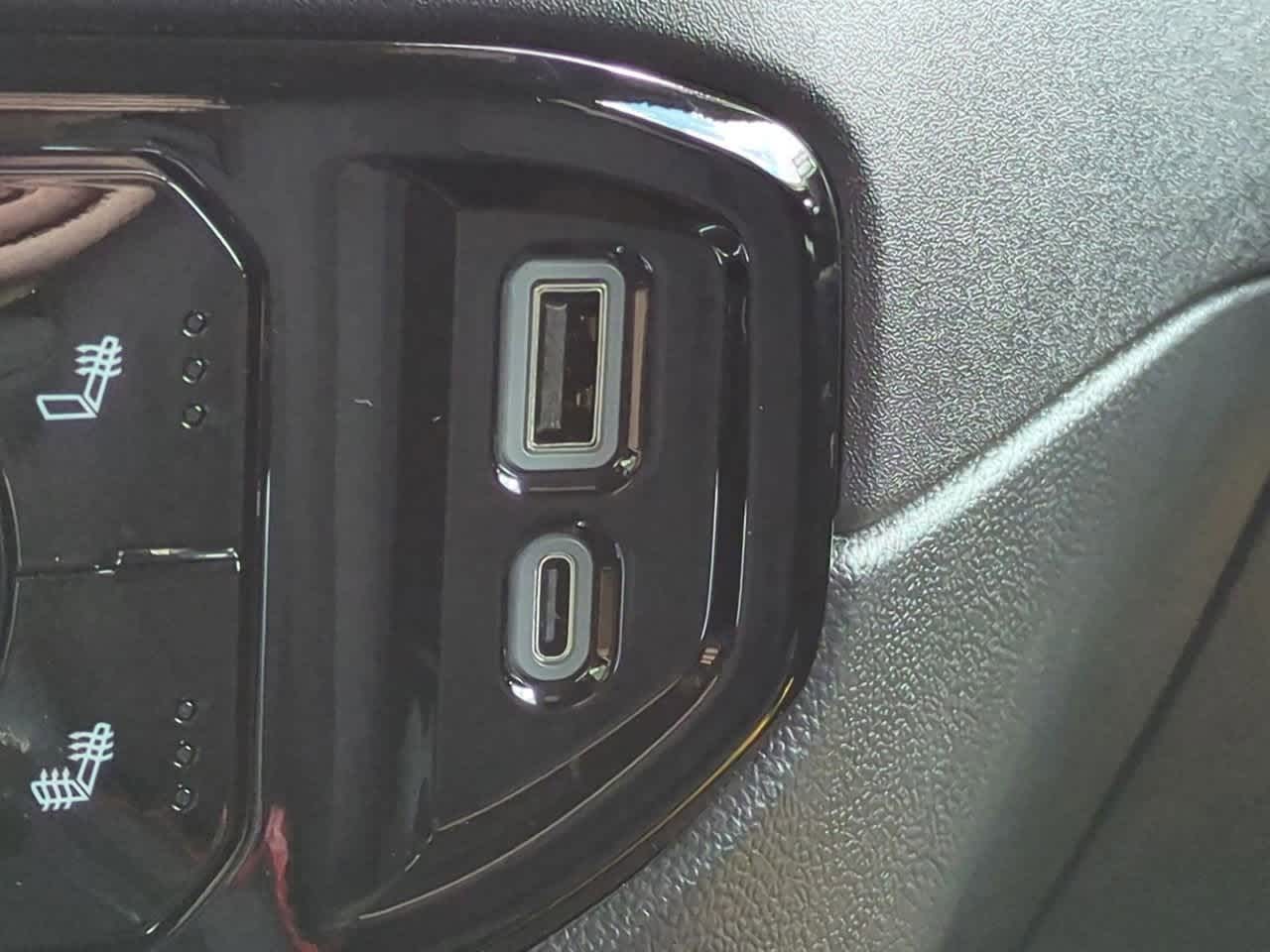 2025 Chevrolet Silverado 1500  32