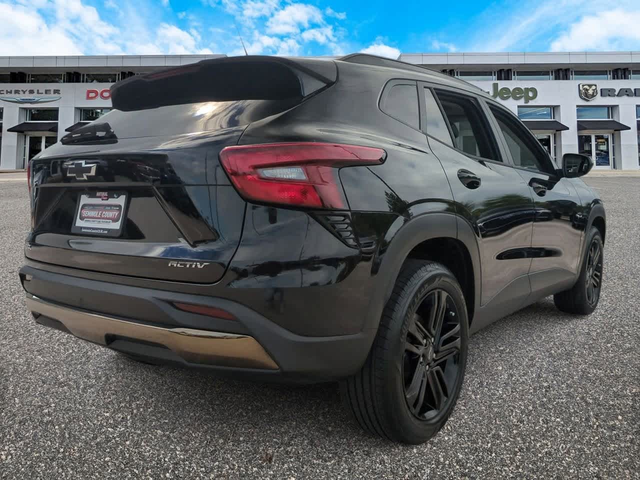 Thumbnail: 2025 Chevrolet Trax - 8