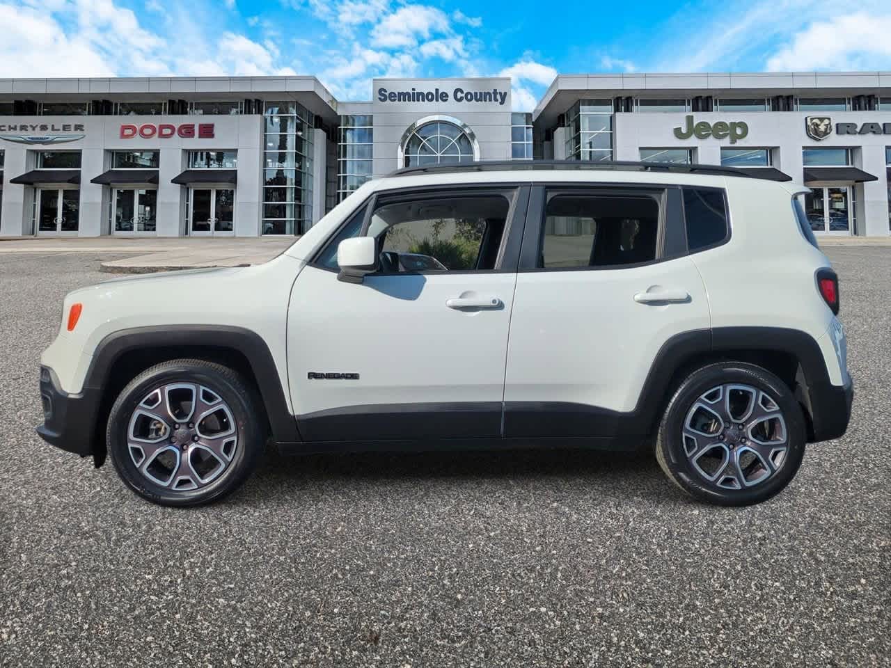 Thumbnail: 2018 Jeep Renegade - 5