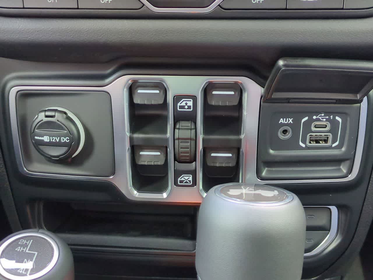 Thumbnail: 2026 Jeep Wrangler - 32