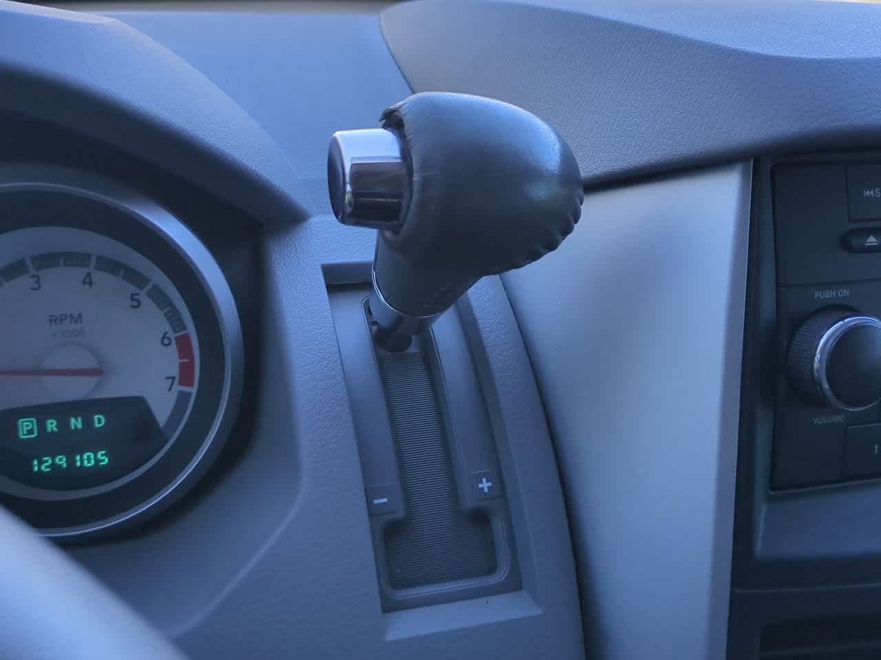 Thumbnail: 2010 Dodge Grand Caravan - 28