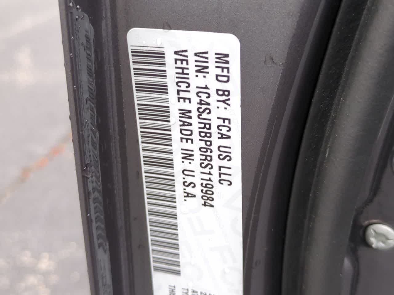 Thumbnail: 2024 Jeep Wagoneer - 37