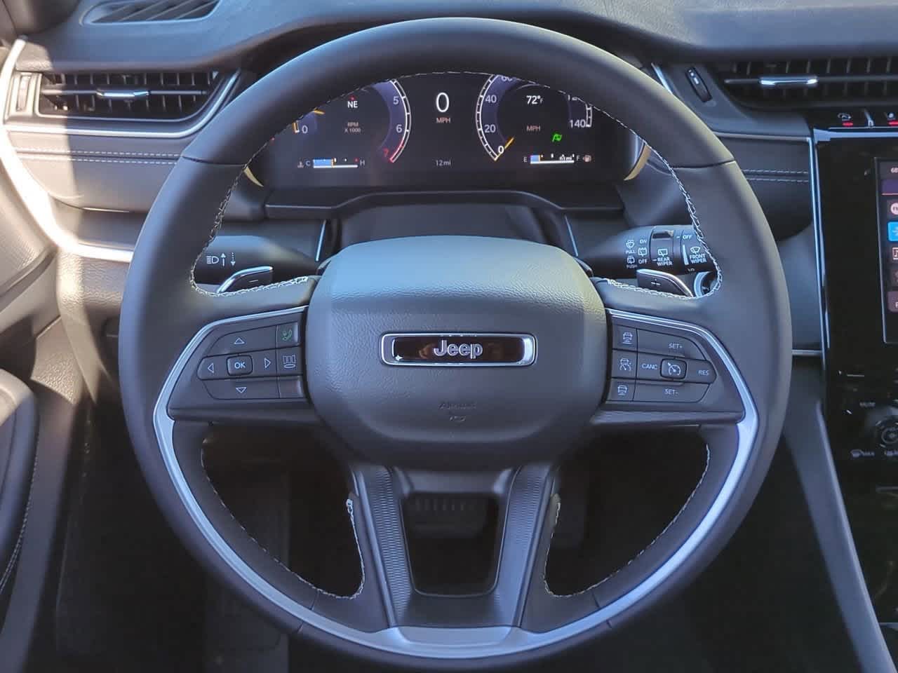 Thumbnail: 2025 Jeep Grand Cherokee L - 24