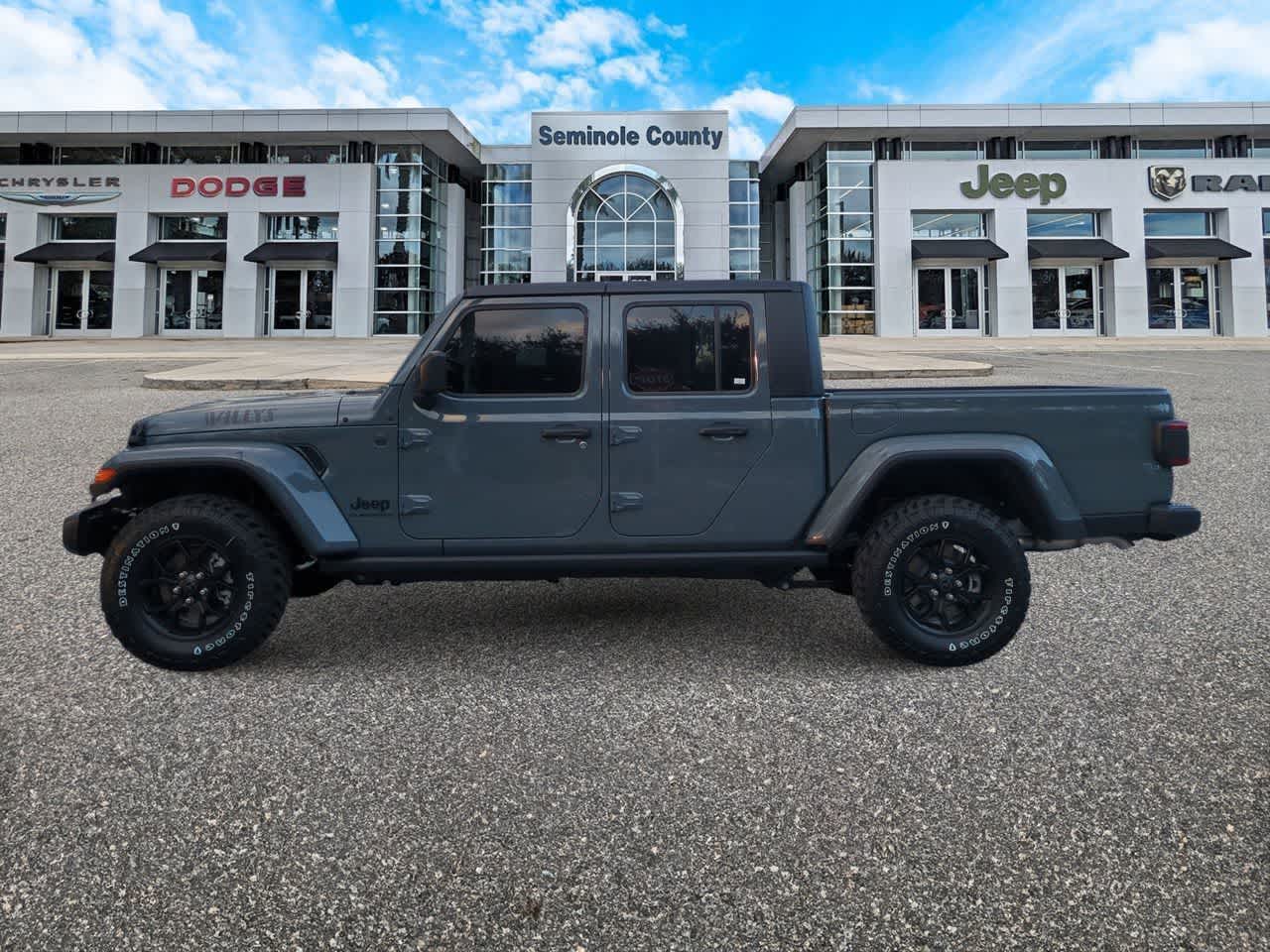 Thumbnail: 2026 Jeep Gladiator - 5
