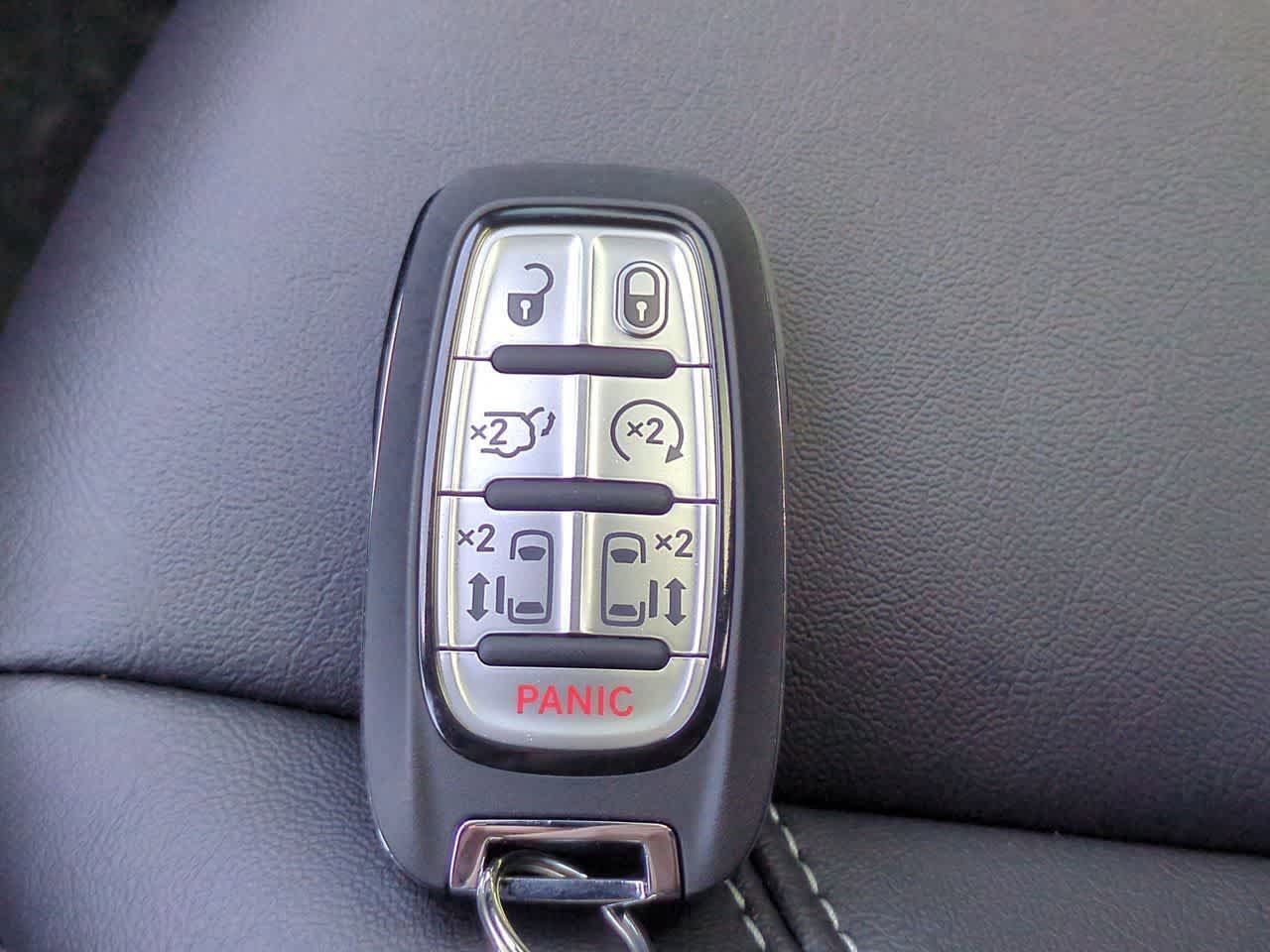 Thumbnail: 2026 Chrysler Pacifica - 36