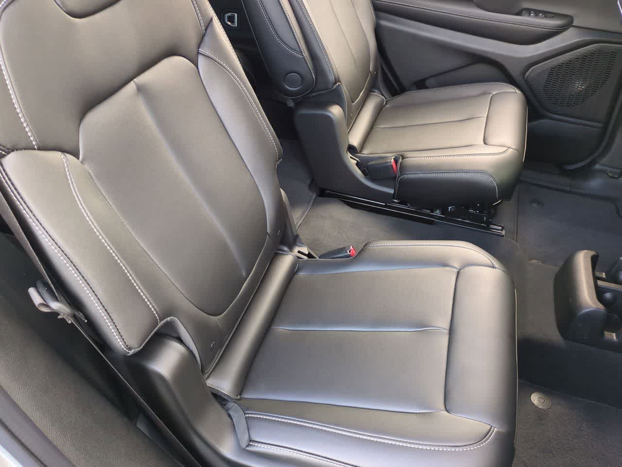 Thumbnail: 2025 Jeep Grand Cherokee L - 21