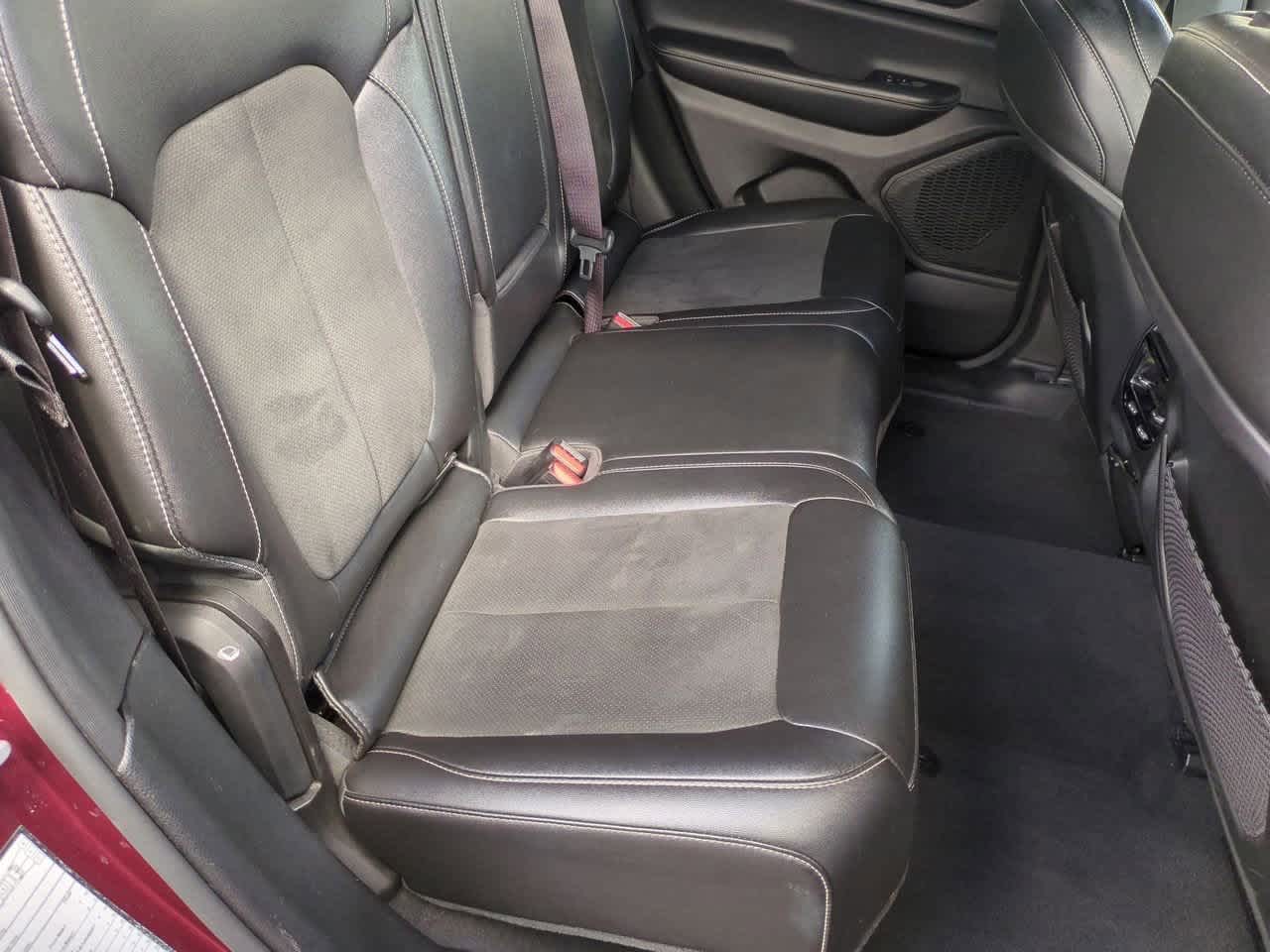 Thumbnail: 2024 Jeep Grand Cherokee - 21