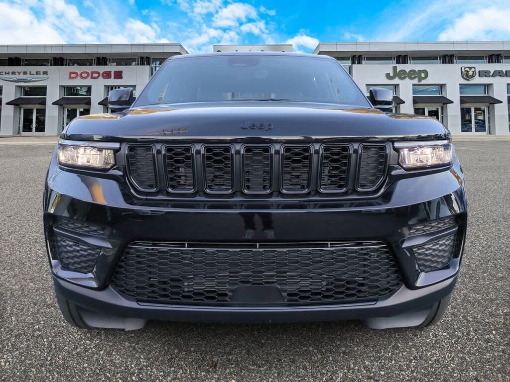 New 2025 Jeep Grand Cherokee Altitude X SUV