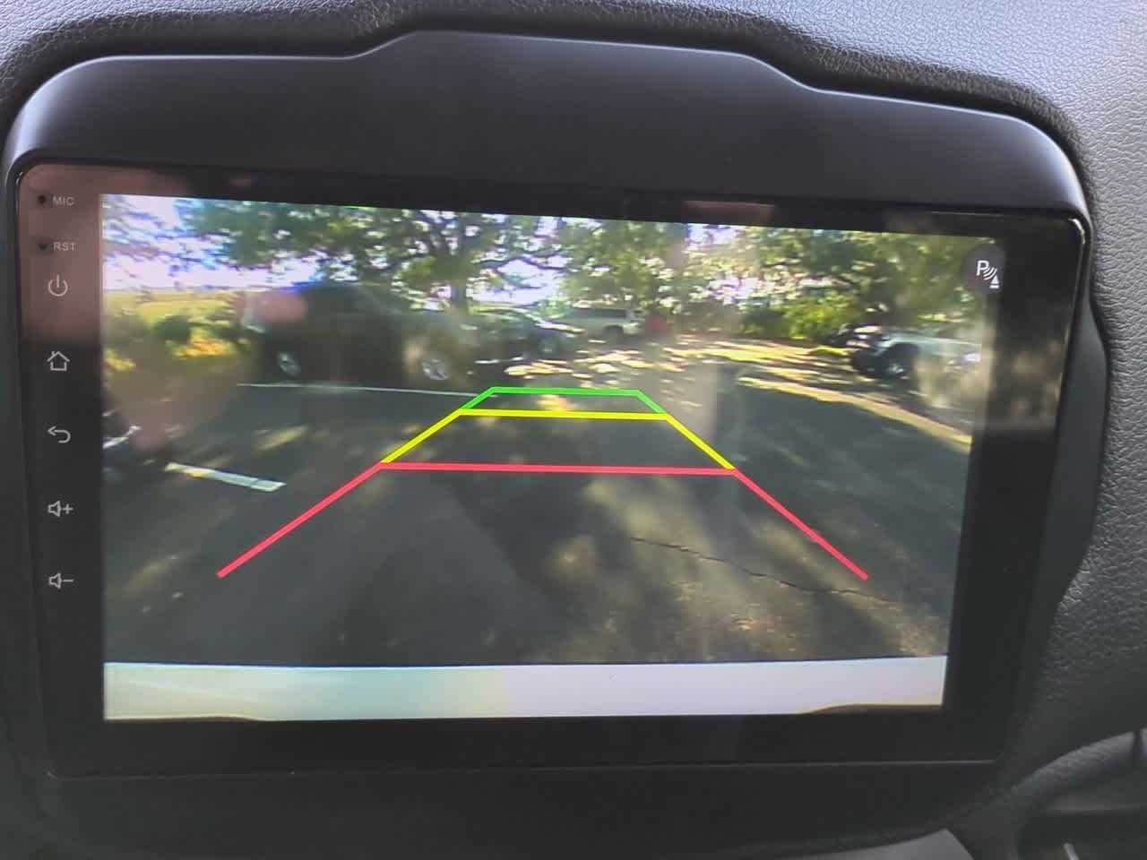 Thumbnail: 2018 Jeep Renegade - 30