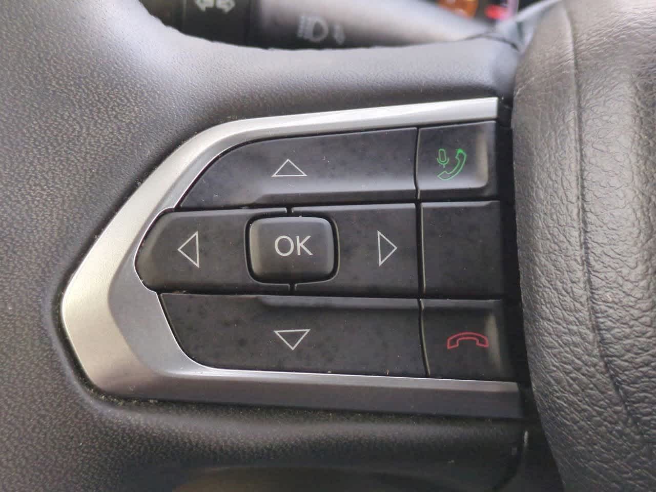 Thumbnail: 2022 Jeep Compass - 24