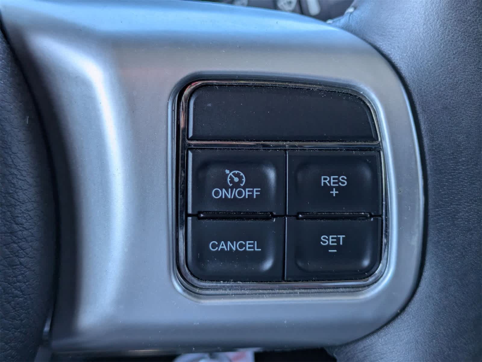 Thumbnail: 2013 Jeep Wrangler - 9