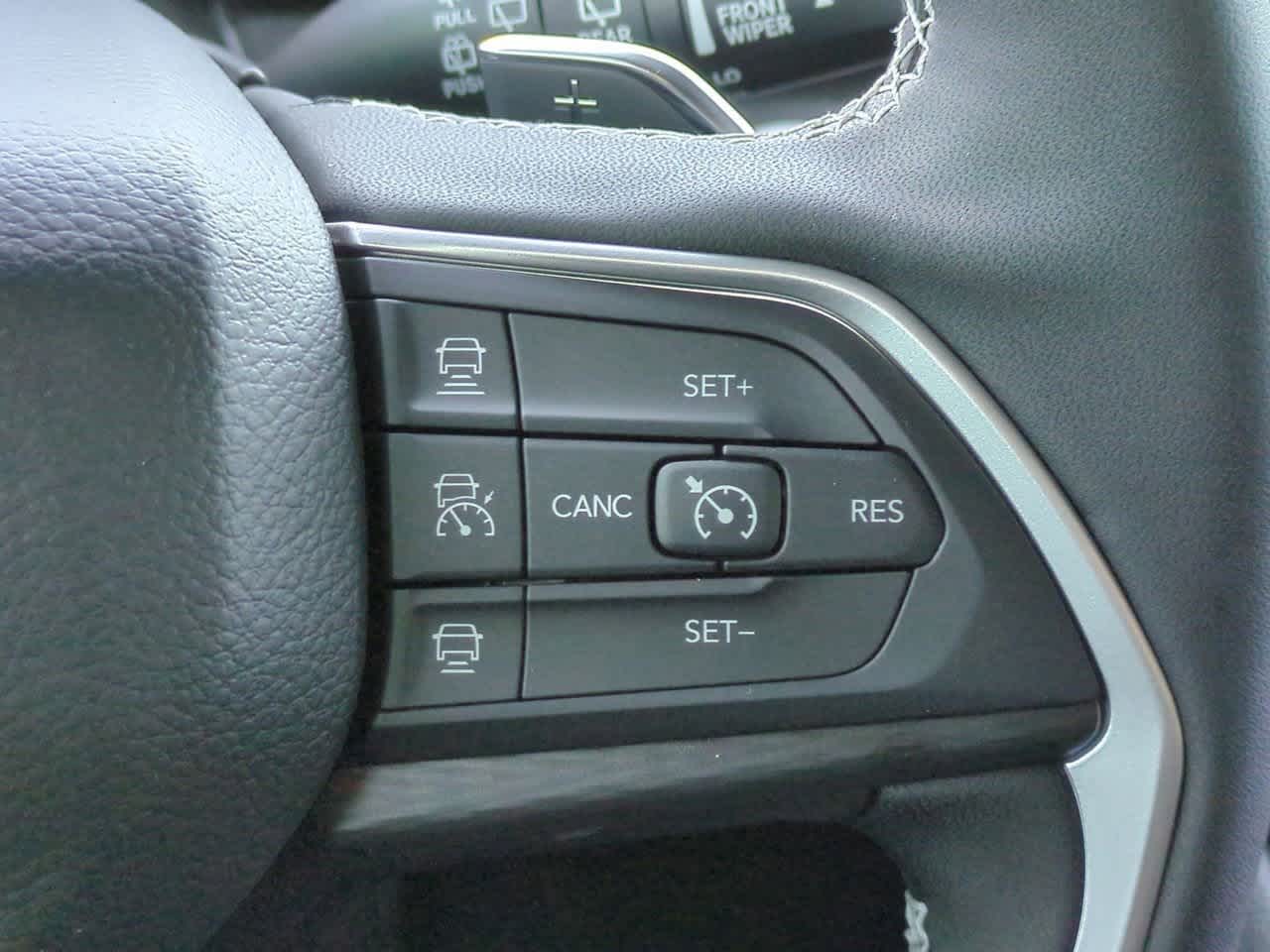 Thumbnail: 2025 Jeep Grand Cherokee - 26