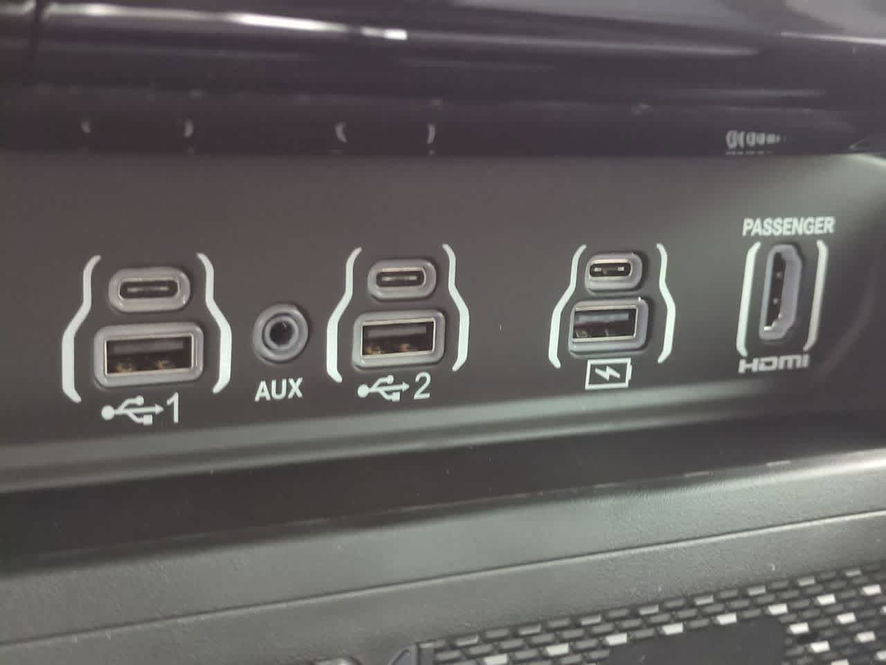 Thumbnail: 2026 RAM 1500 - 32