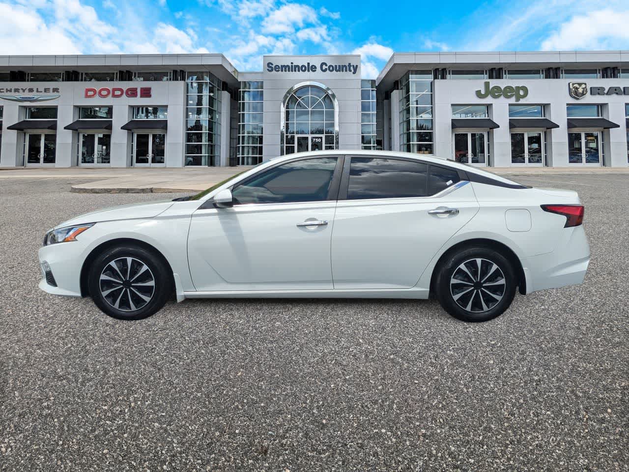 Thumbnail: 2021 Nissan Altima - 5