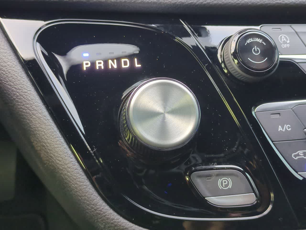 Thumbnail: 2026 Chrysler Pacifica - 34