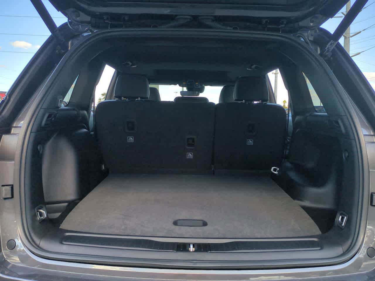 Thumbnail: 2025 Jeep Grand Cherokee - 35