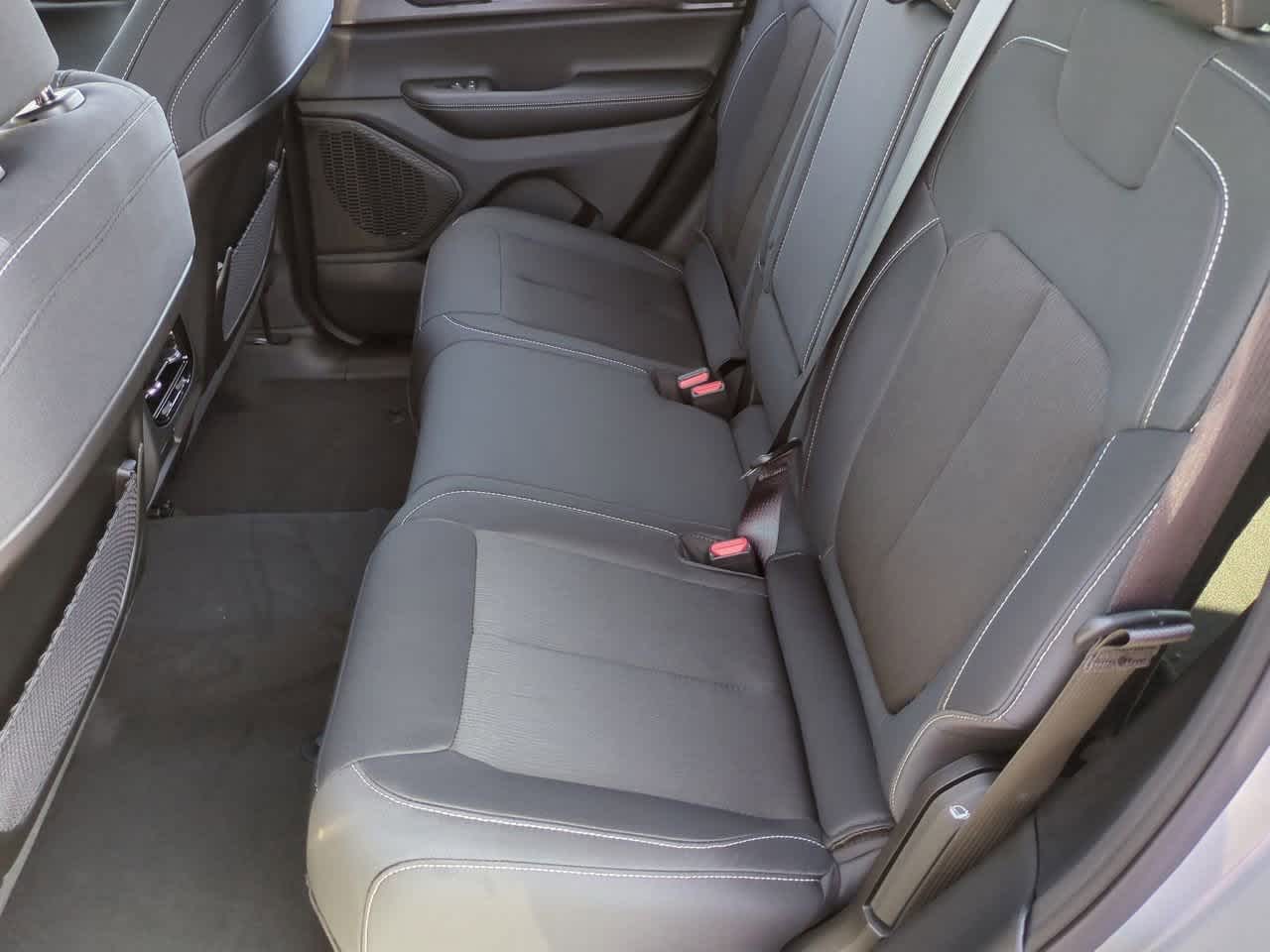 Thumbnail: 2025 Jeep Grand Cherokee - 21